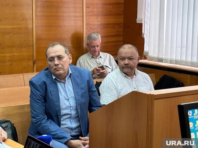В Верх-Исетском суде начали рассматривать громкое дело о коррупции бывших чиновников