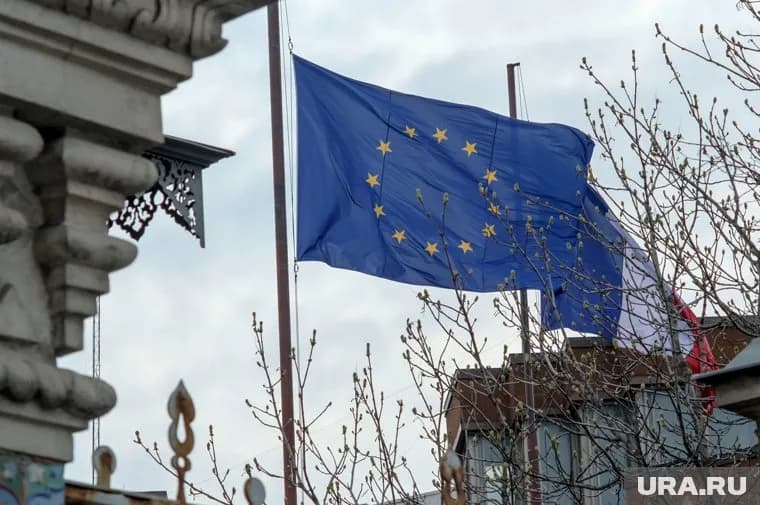 В ЕС отложили утверждение программы помощи Украине до января, пишет Reuters