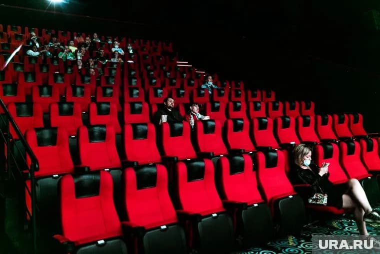 В перечень войдут: деятельность по распространению кинофильмов, видеофильмов и телевизионных программ