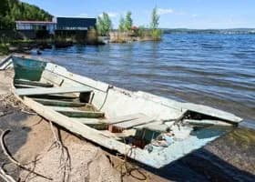 В Свердловской области избили отдыхающих на озере