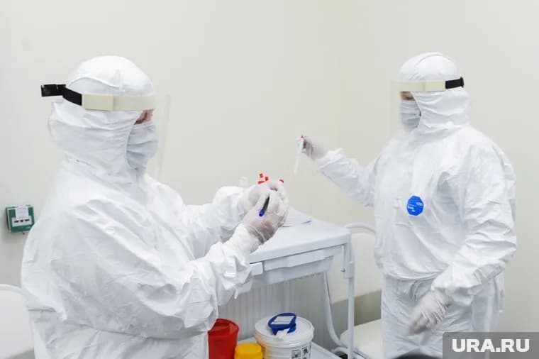 Медики начнут проверять друг друга и пожилых челябинцев на коронавирус