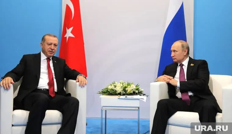 На Западе предрекли крах доллара после встречи президента РФ Владимира Путина и турецкого лидера Реджепа Тайипа Эрдогана