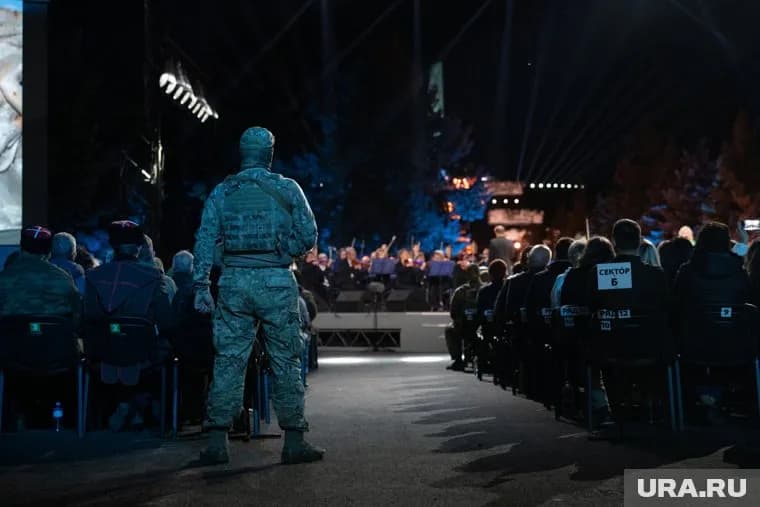 Военнослужащие из ХМАО очень тепло встретили творческие коллективы КТЦ «Югра-Классик» в Елани