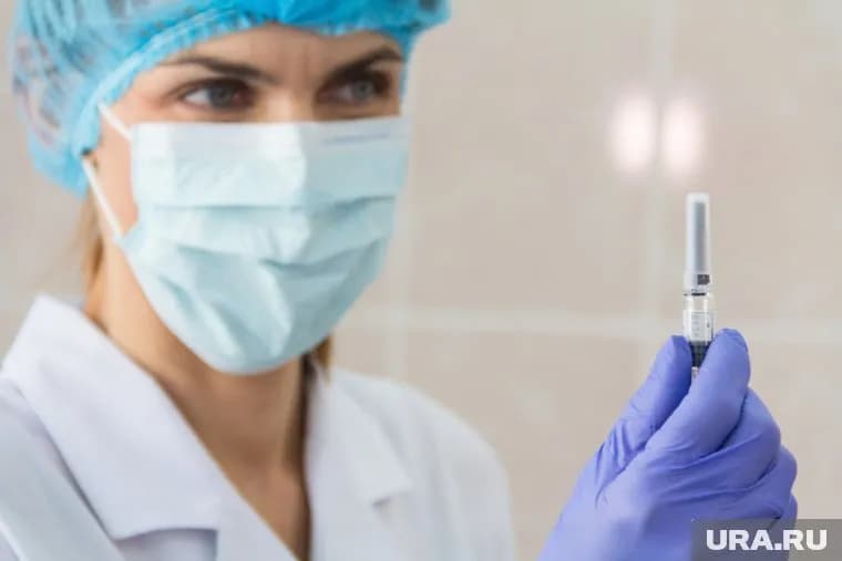 Создание вакцины превратилось в политическую гонку между странами, считает пульмонолог