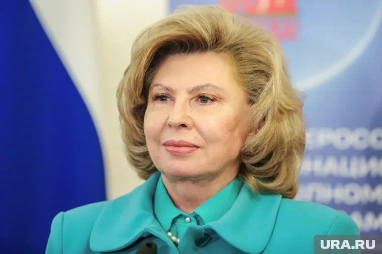 Татьяна Москалькова вручила Маргарите Симоньян символ «Звенящее сердце», указано в посте