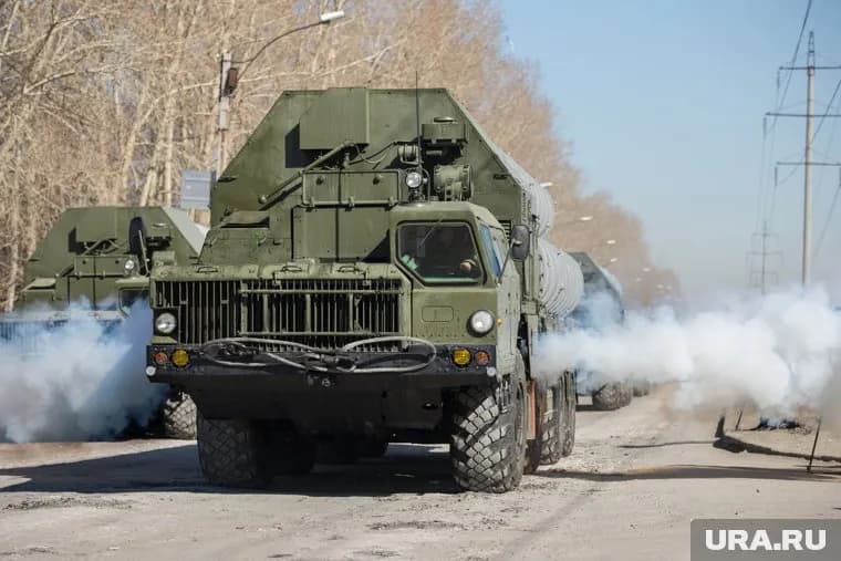 Ракетный комплекс С-300 и его последователь не в состоянии перехватить американское оружие, пишет издание