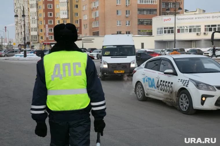 Госавтоинспекторов обвиняют в превышении должностных полномочий