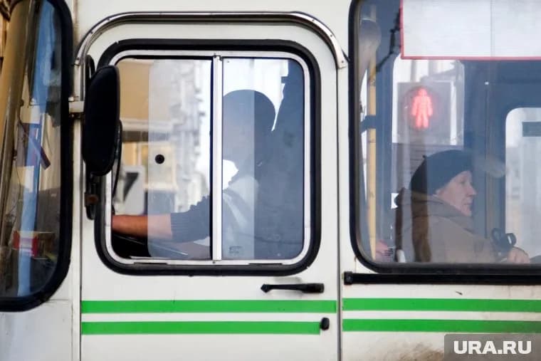 Курганским водителям приходится работать по 15 часов в день