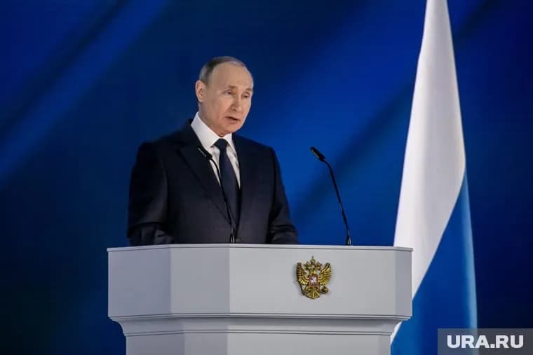 Путин поблагодарил бизнесменов за помощь с выходом из кризиса