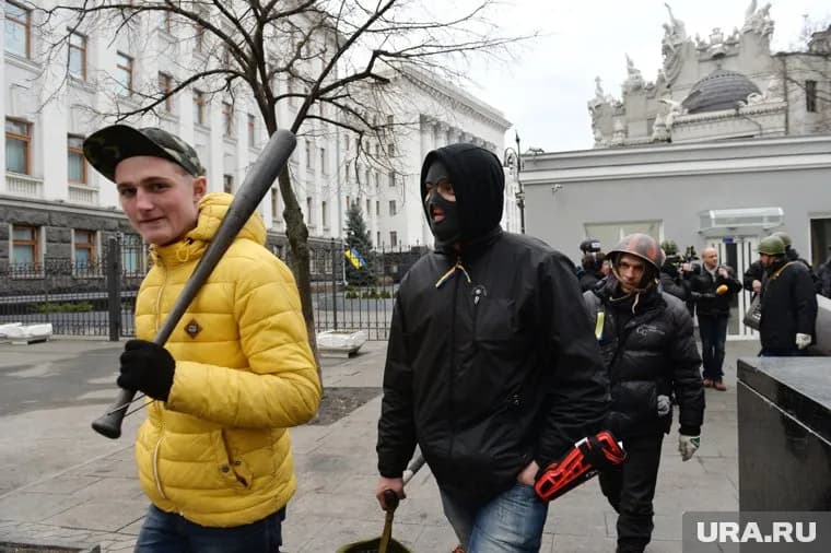 200 киевлян хотели принять участие в диктанте по русскому языку, но радикалы пригрозили расправой