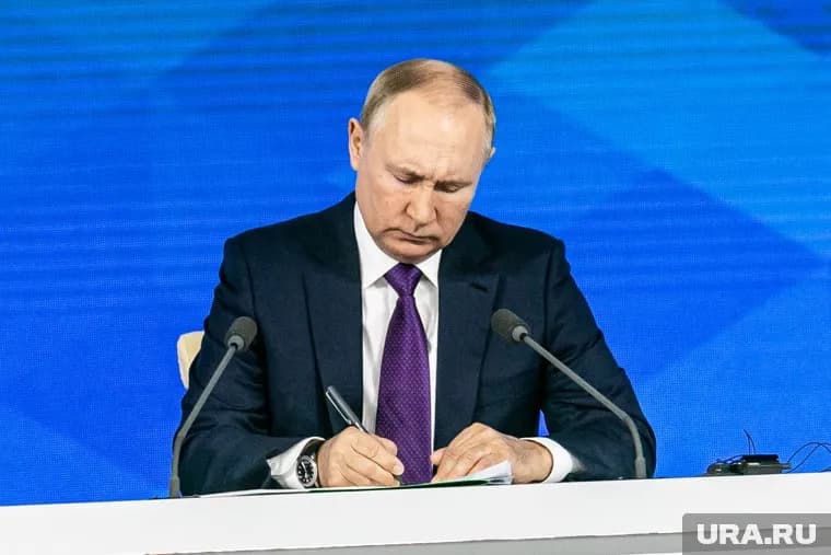 Владимир Путин обязал «Промсвязьбанк» открыть филиалы в Крыму