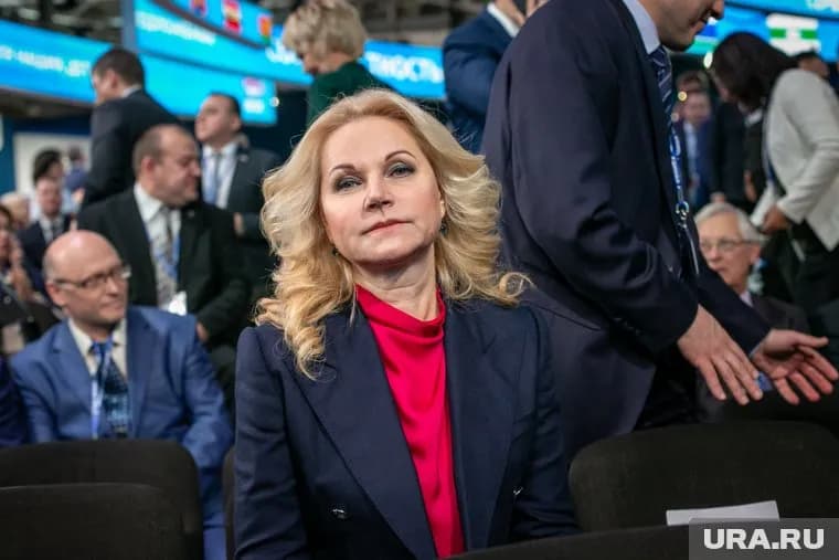 Татьяна Голикова вместе с Валерием Фальковым уже вылетели в Тюмень