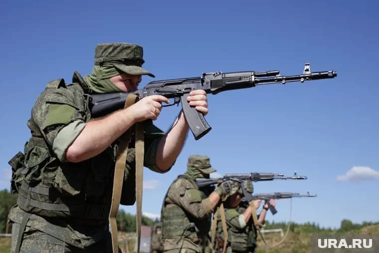 ВС РФ ведет бои с диверсантами, сообщил Вячеслав Гладков (архивное фото)