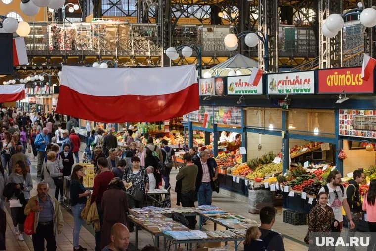 Польша может занять место РФ на политической арене, считает Бартчак