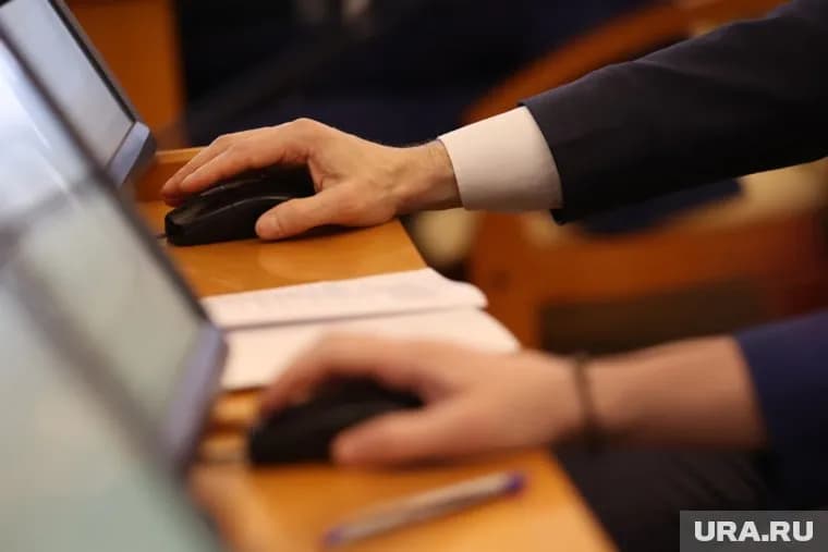 В курганском парламенте рассмотрят обращение от депутата Госдумы по поводу излишних трат чиновников (архивное фото)