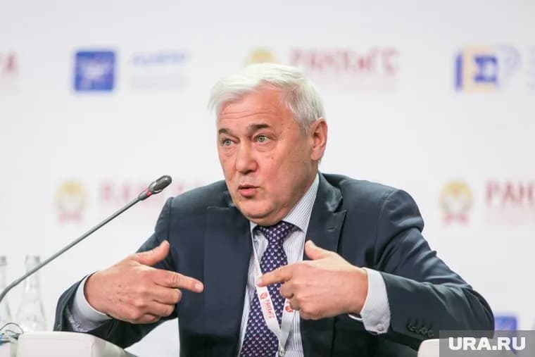Россияне с «серой зарплатой» рискуют остаться без кредитов, считает депутат Анатолий Аксаков