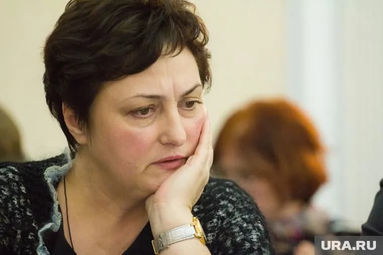 Любовь Ковешникова играла в "косынку" на важной встрече