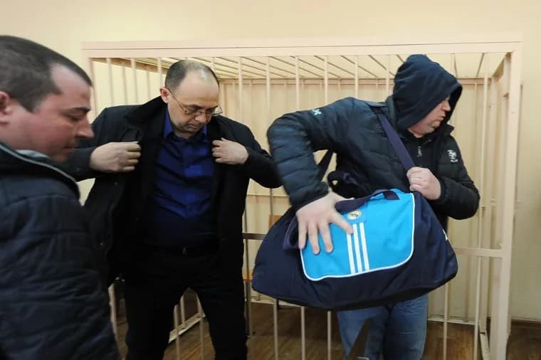 Приговор Сергею Мануйлову, бывшему директору СК Гринфлайт, в суде центрального района. Челябинск, мануйлов сергей