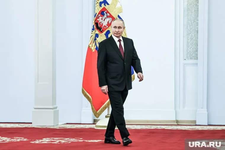 Владимир Путин наградил уральца Дмитрия Еремина в Кремле