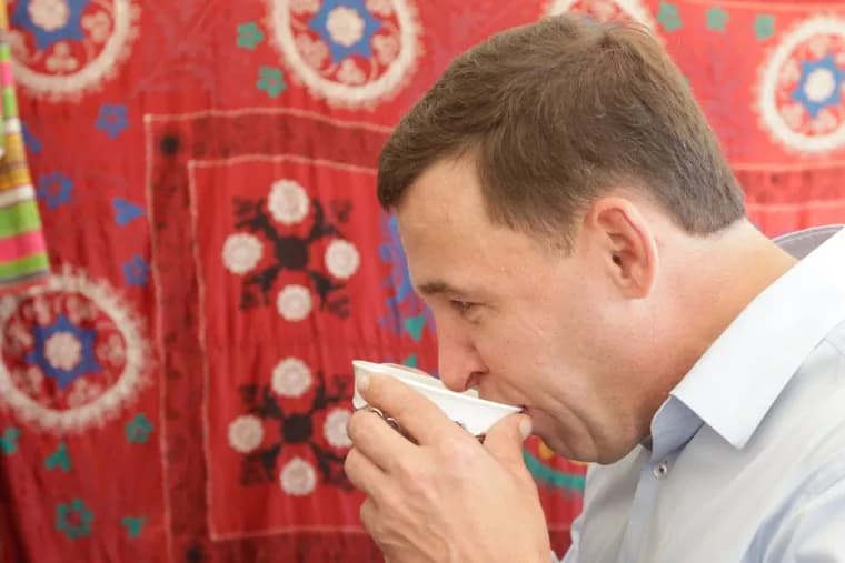 Губернатор на ярмарке в Ирбите. Свердловская область