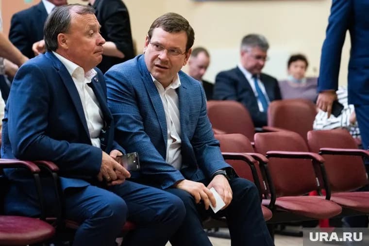 Дмитрий Ноженко (справа) курирует экономику в команде Алексея Орлова