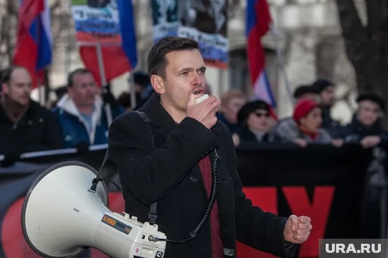 Яшин заявил, что на видеозаписи другой человек