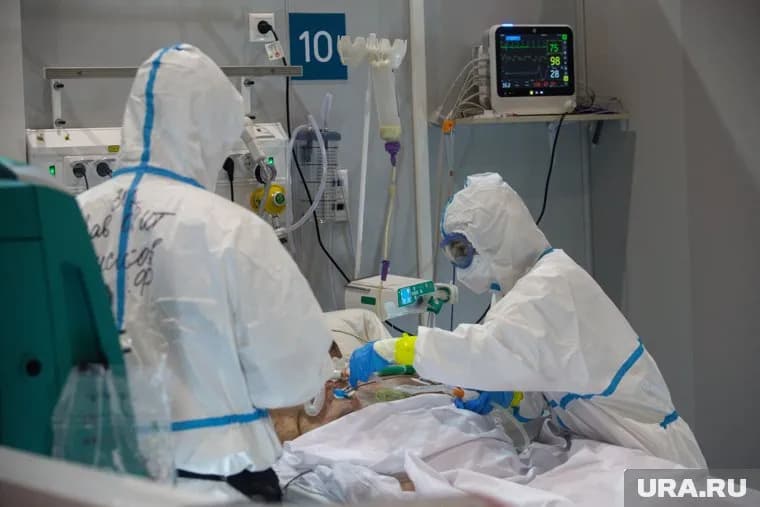Под борьбу с пациентами с COVID-19 перепрофилирована половина коечного фонда Екатеринбурга