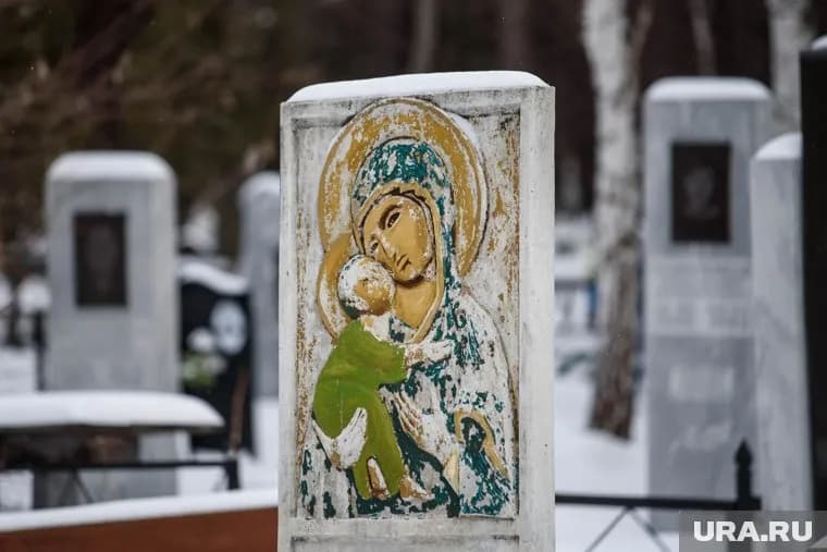 Надгробия были в заброшенном состоянии, многие были близки к разрушению (Архивное фото)