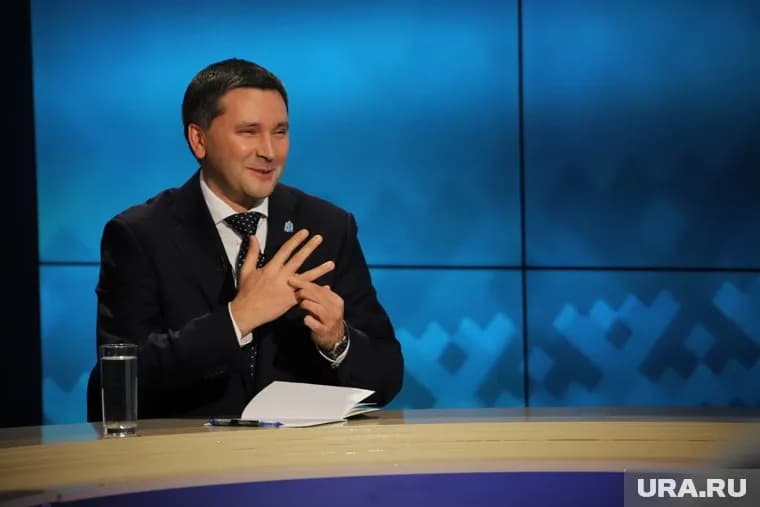 Дмитрий Кобылкин рассказал, что из золота у него только кольцо