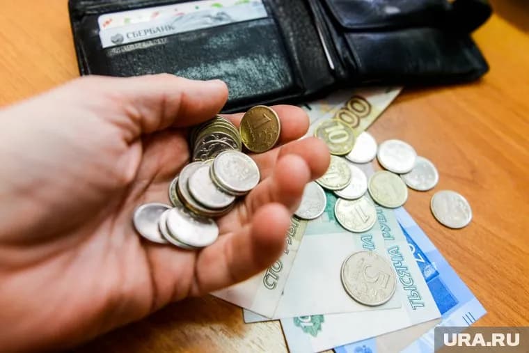Процесс перехода на рубль идет постепенно, заявил Аксенов