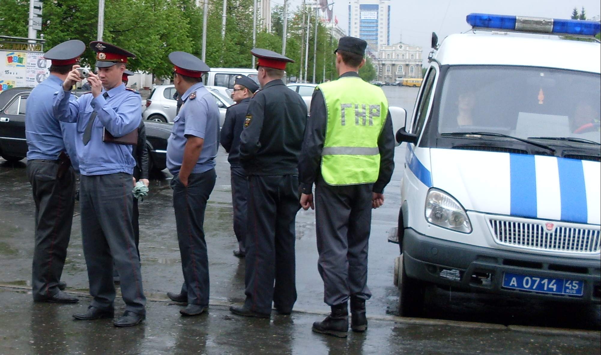 В Кургане прошел пикет в память о журналисте, пропавшем без вести