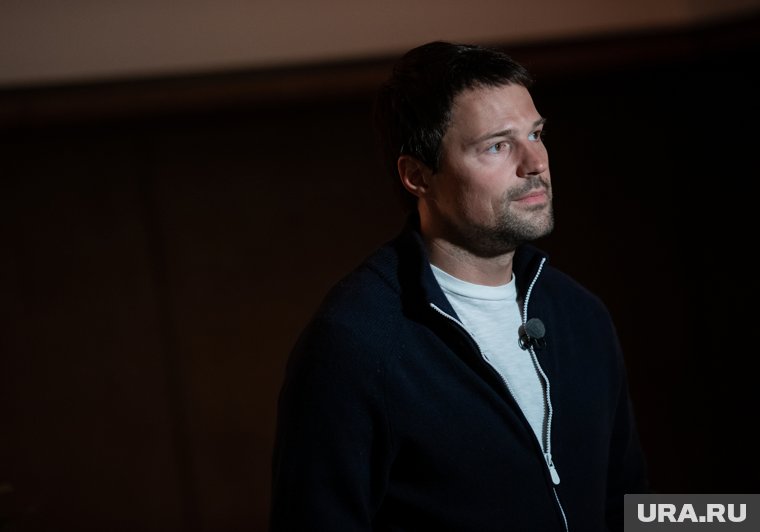 Актер Козловский выступит на сцене в РФ после обвинений в дискредитации армии