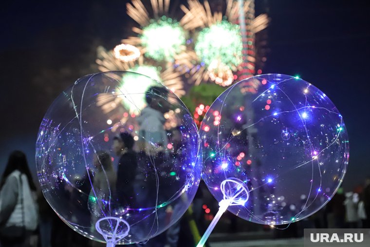 Выступление Юлии Чичериной и световое шоу: как в Нижнем Тагиле отметят День города