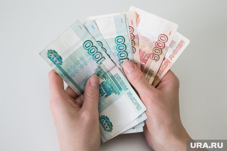 «Достойная оплата»: в Госдуму вносят законопроект о значительном увеличении МРОТ