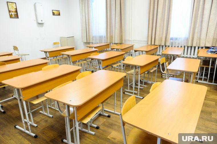 В поселке под Сургутом к 1 сентября откроется новая школа с бассейном