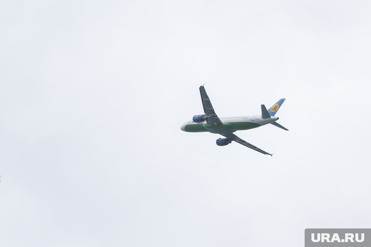 Кадры из разбившегося в Казахстане самолета: что было за минуту до крушения и сразу после