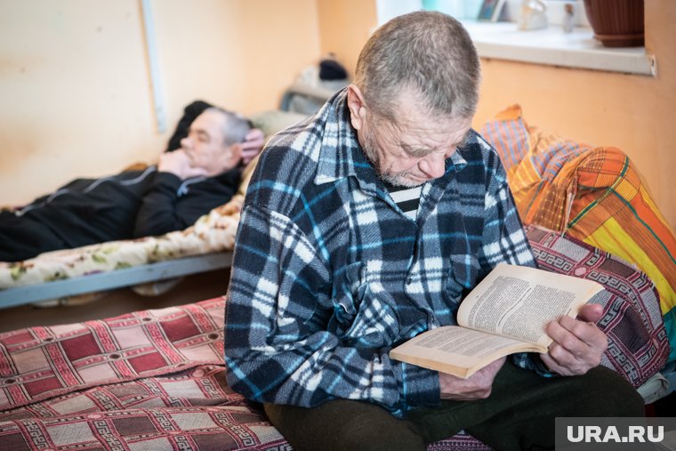 Ямальцы вместе с омбудсменом помогли бездомному человеку начать новую жизнь