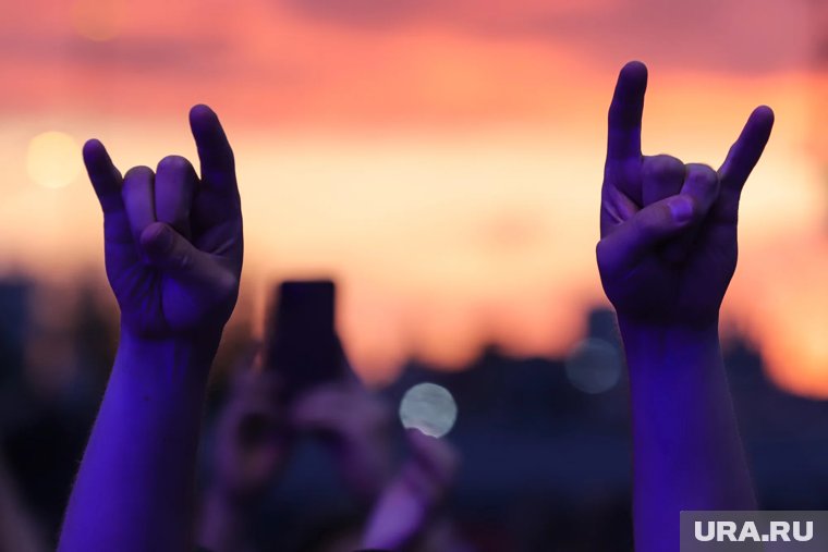 Солома, змеи и The Beatles: какие праздники отмечают 13 октября 2025, что нельзя делать