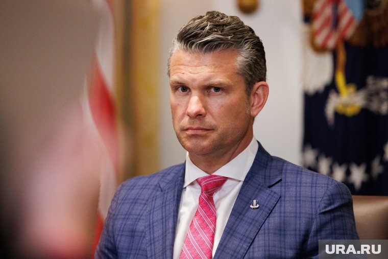 Daily Mail: сотрудники Пентагона просят об отставке своего начальника