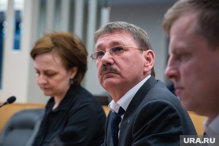 Богатейший депутат Сургута отправился работать на автомойку после хейта в соцсетях. Видео