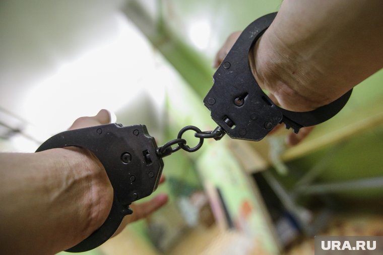 Топ-менеджера компании правительства ЯНАО задержали по подозрению в коррупции. Инсайд