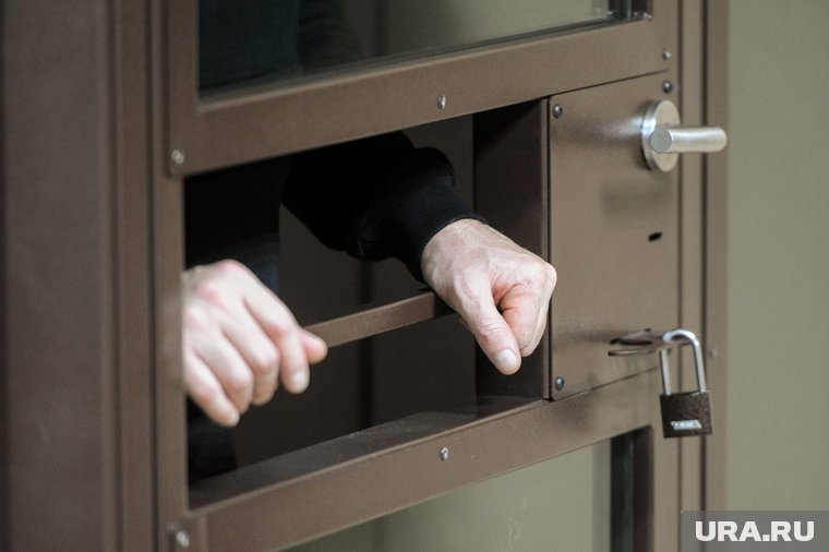 Стало известно, как долго оперативники вели Алексея Смирнова