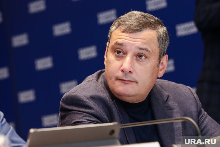 На Украине объявили в розыск Кириенко и Хинштейна