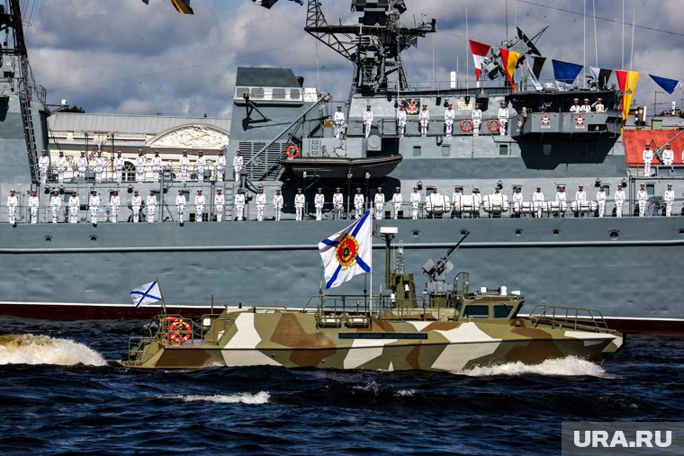 Россия отмечает День ВМФ-2025: какие праздничные мероприятия продут в городах страны