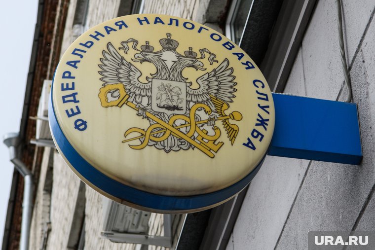 Налоговая банкротит нефтяную компанию из ХМАО, связанную с Кипром