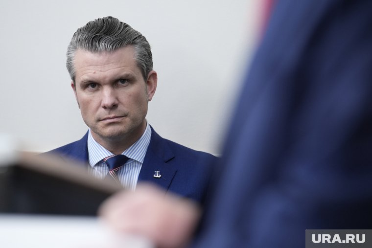 США никогда не введут миротворцев на Украину, Киев должен пойти на сделку — заявления главы Пентагона