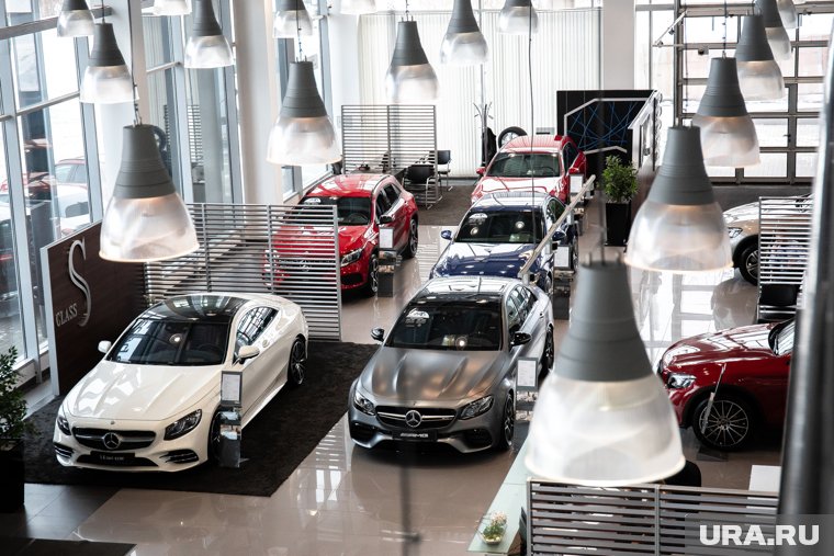 Автоэксперт дал прогноз по ценам на машины в 2025 году