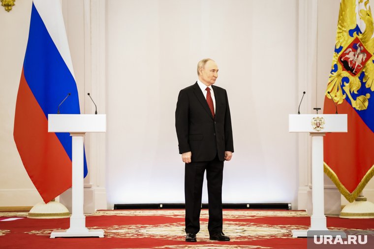Путин покидает Аляску