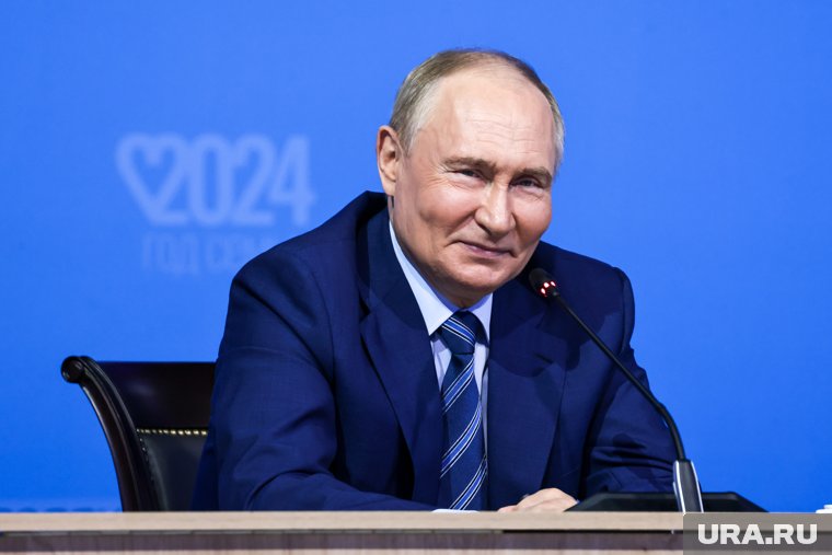 Путин заявил о растущей роли БРИКС