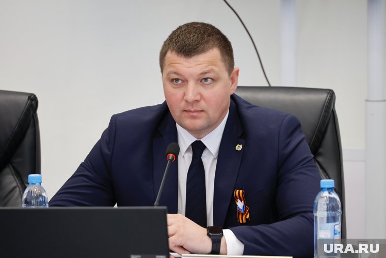 Мэр Кургана Науменко рискует потерять сотрудников из-за своей активности. Инсайд